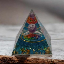 Pyramide en orgonite