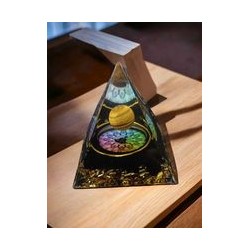 Pyramide en orgonite